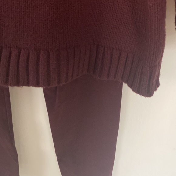 Ann Taylor sweater and legging set- L/M - Picture 9 of 14